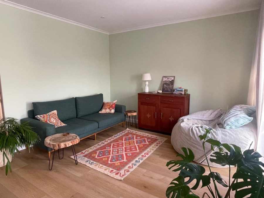 To Let 2 Bedroom Property for Rent in Capri Western Cape